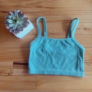 Ribbed tank